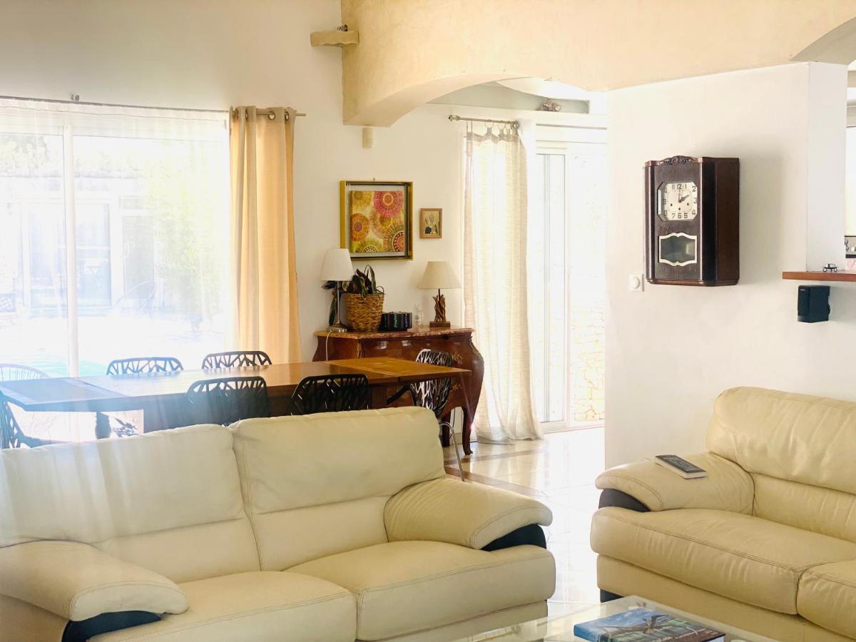Villa Nimes Exterior photo